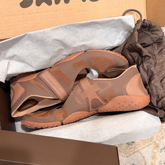 NikeSKIMS Footwear Rift Mesh Sneaker NWT - Picture 9 of 10